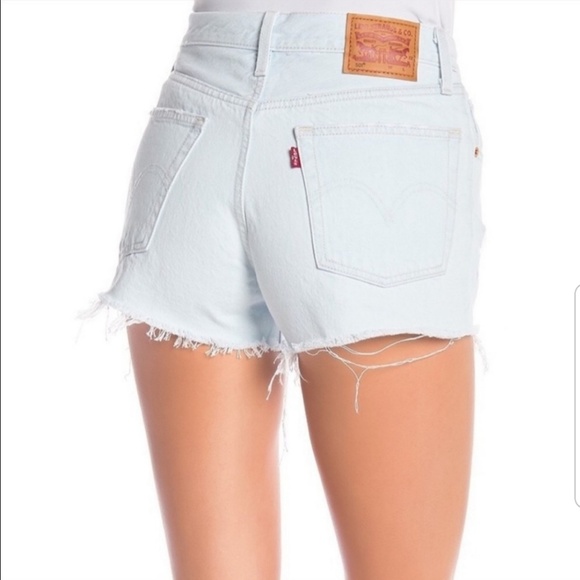 Levi's Pants - NWT Levi's 501 Light Cutoff Jean Shorts